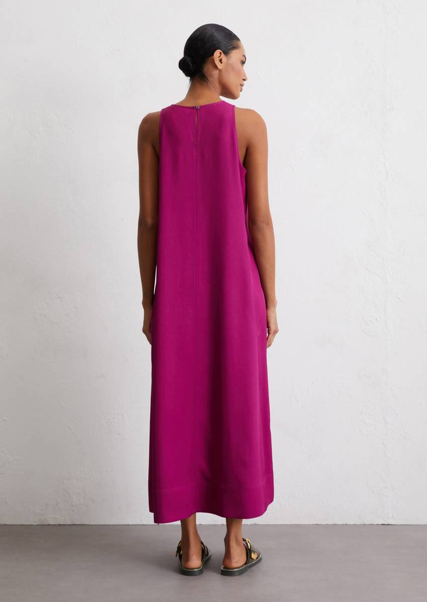 Dress relaxed Made from flowing Naia™ twill