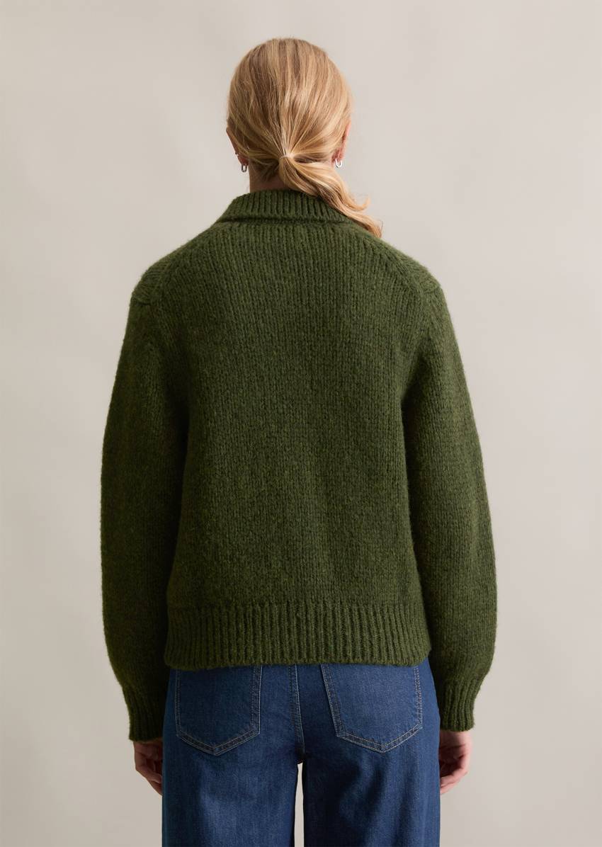 Chunky regular cardigan made from a soft virgin wool blend