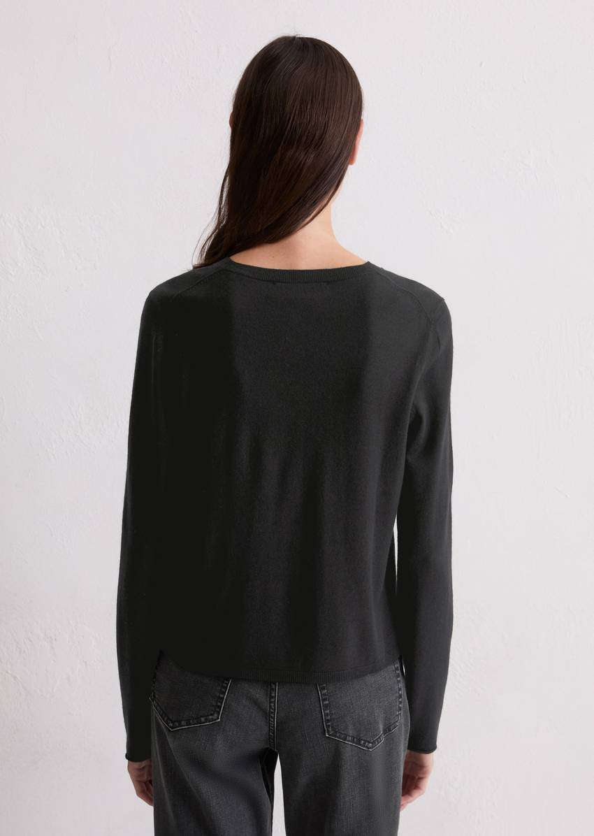 Cardigan slim made from a virgin wool/viscose mix