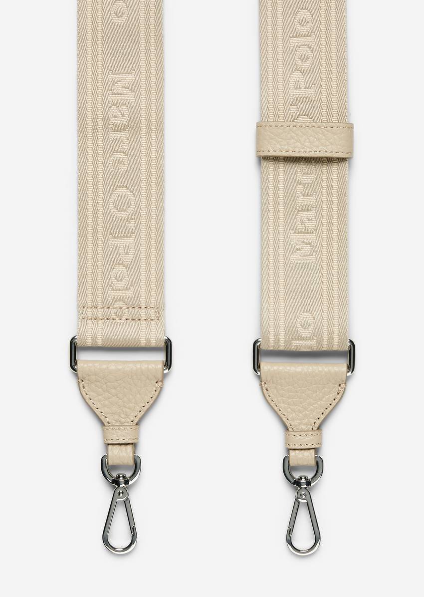 Adjustable shoulder strap with a woven jacquard logo
