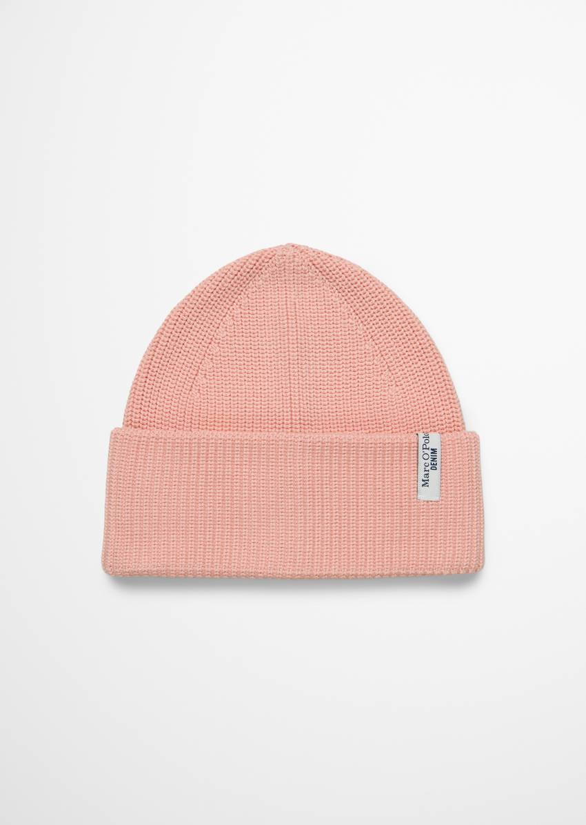 DfC knitted hat made from compact cotton yarn