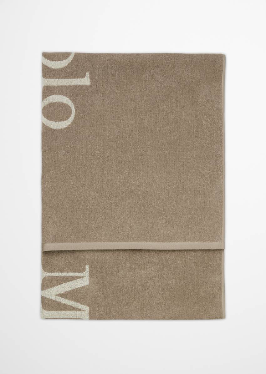 Statement bath towel made from pure organic cotton