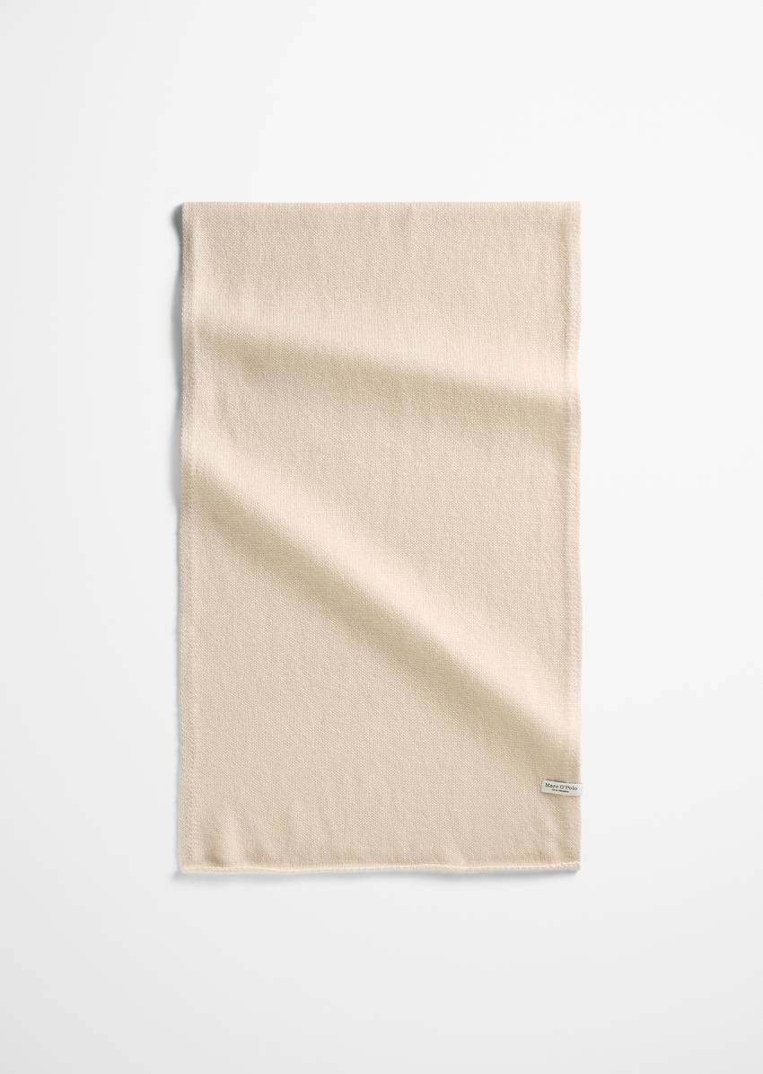 Scarf made from a virgin wool-cashmere wool blend