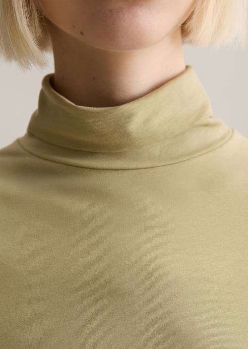 Turtleneck longsleeve slim made from stretchy single jersey