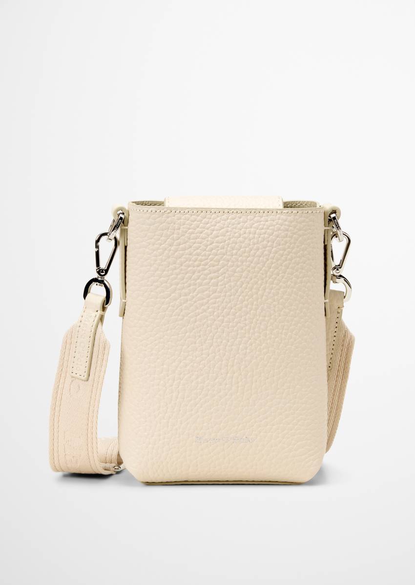 Smartphone case made from grained cowhide