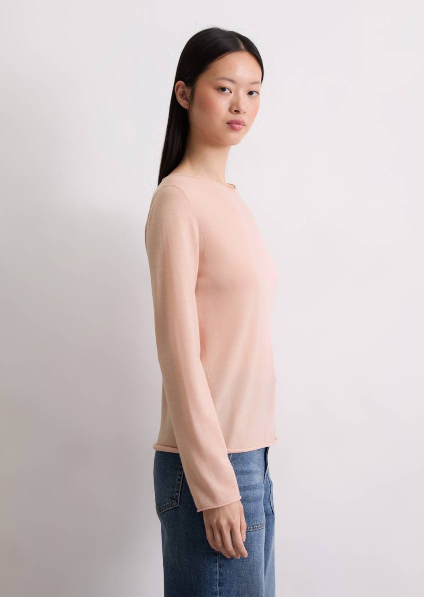 Knitted sweater slim made from soft merino wool