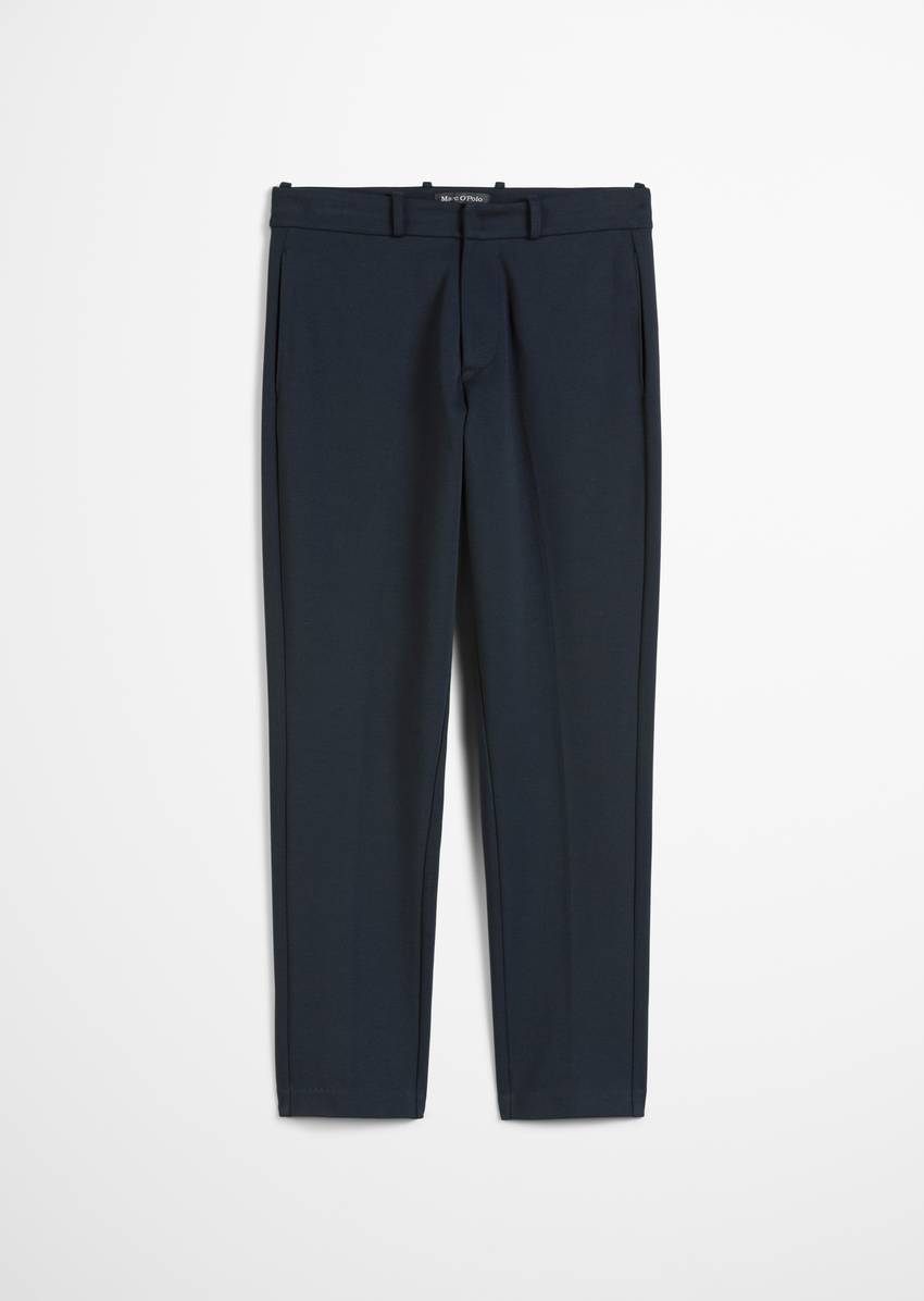 Regular sweatpants made from a stretchy organic cotton blend