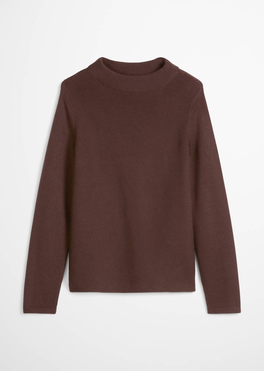 Knitted sweater slim made from organic cotton