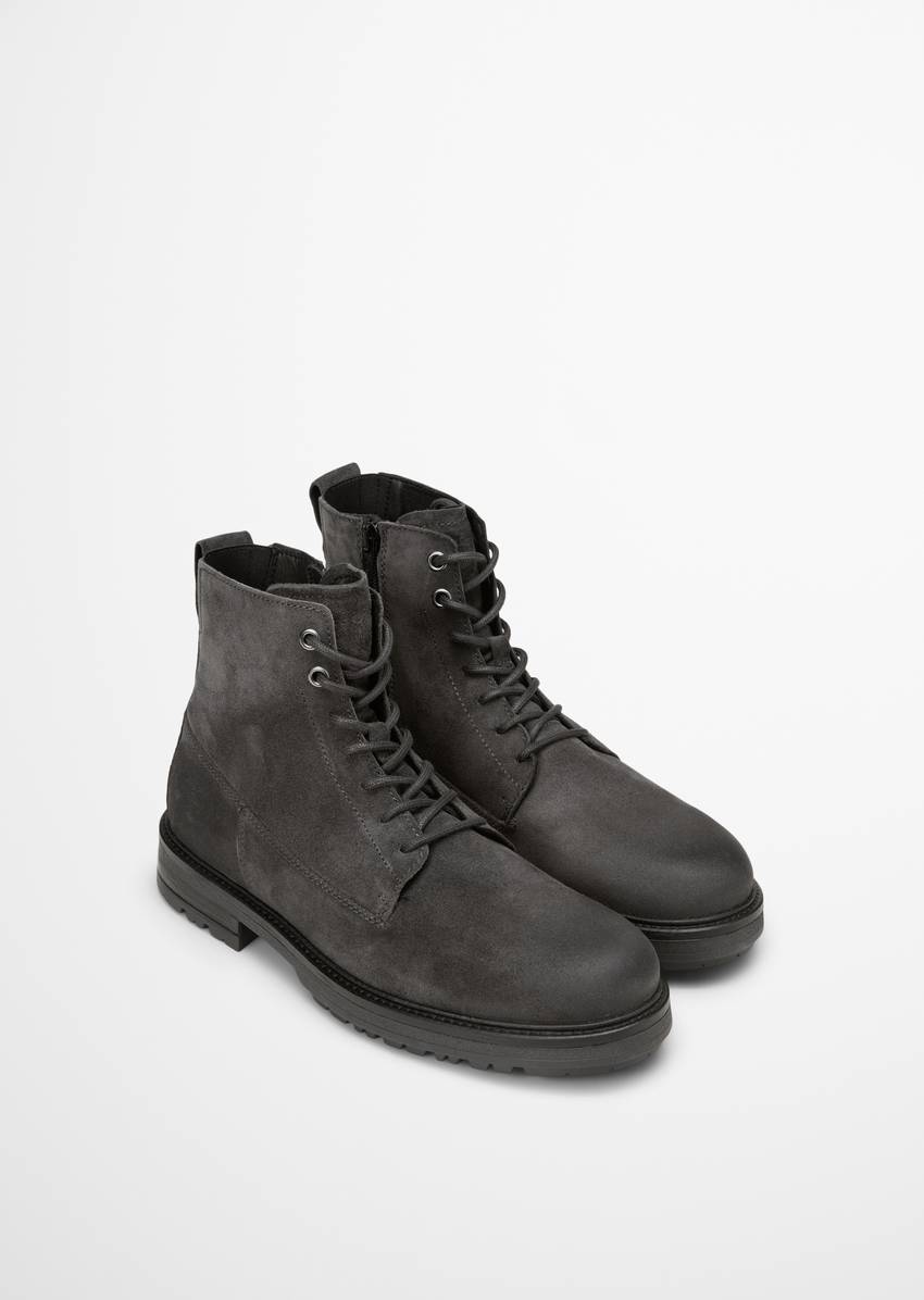 Lace-up boots made from soft suede cowhide