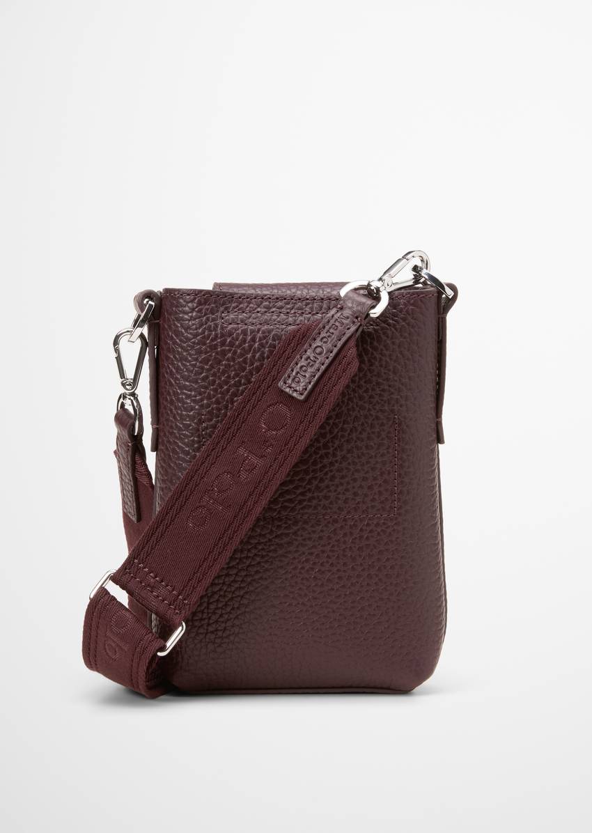 Smartphone case made from grained cowhide