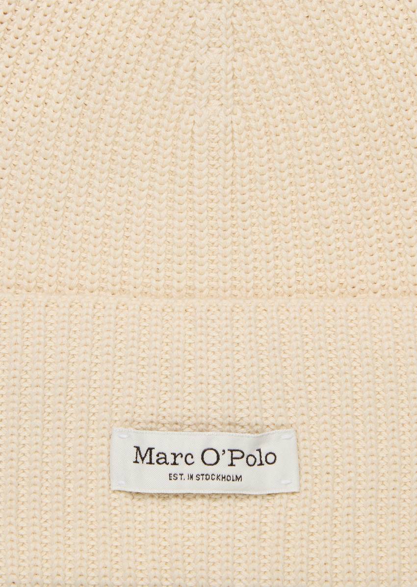 DfC knitted hat made from organic cotton