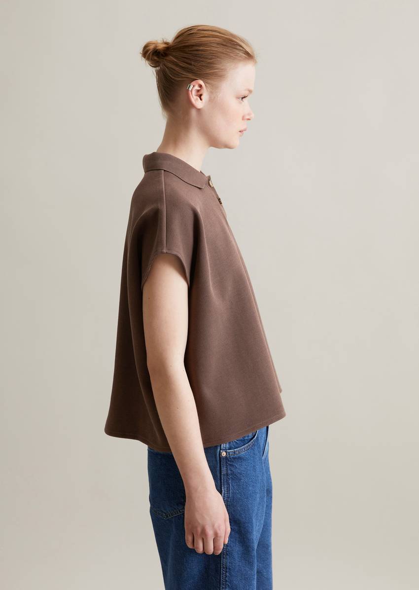 Sleeveless polo shirt wide made from organic cotton