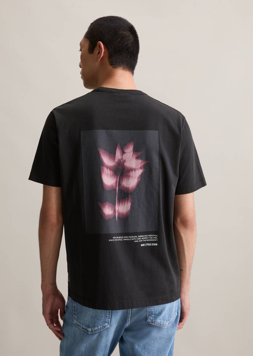 Relaxed T-shirt with large photo print on the back