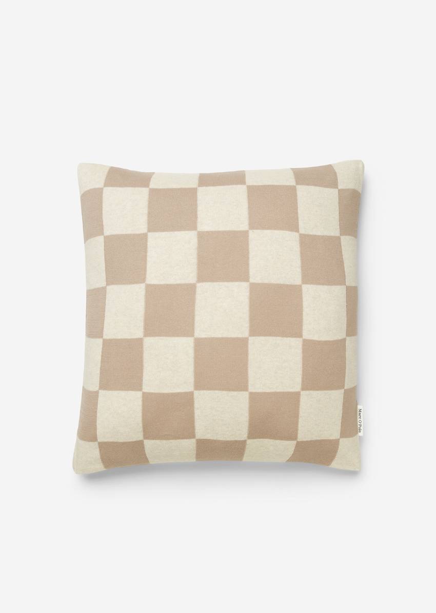 Decorative cushion model Rykki made from organic cotton