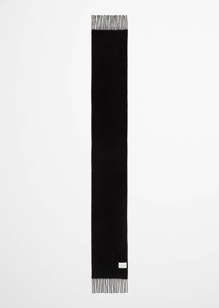 Scarf with fringes made from soft new wool