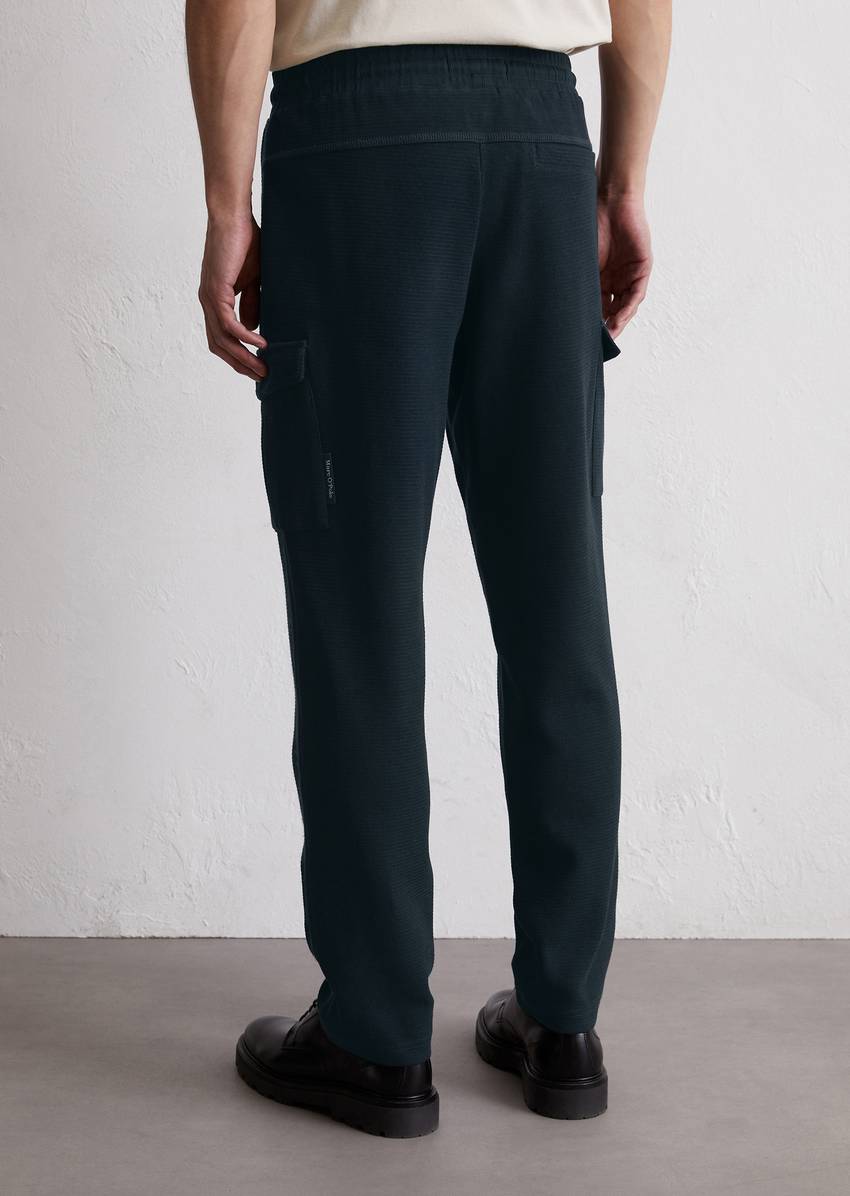 Cargo jersey pants made from organic cotton with structure