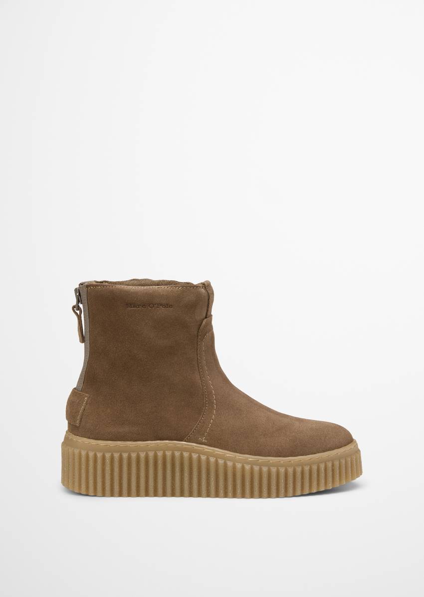 Zipper boot model Bianca made of suede with warm lining