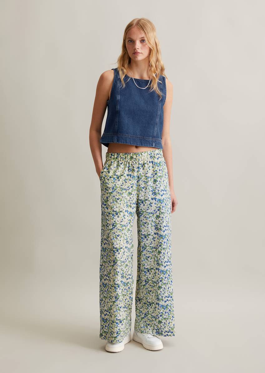 Relaxed print slip-on pants made from LENZING™ ECOVERO™ mix
