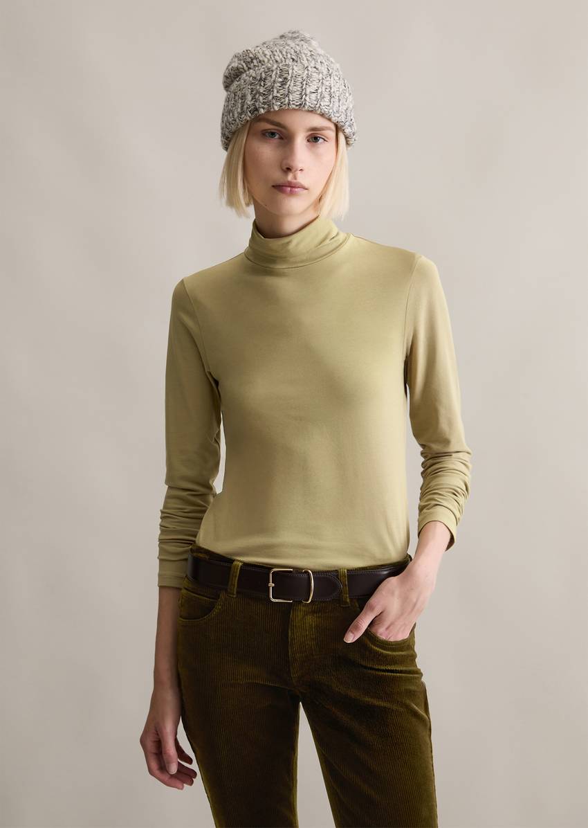 Turtleneck longsleeve slim made from stretchy single jersey