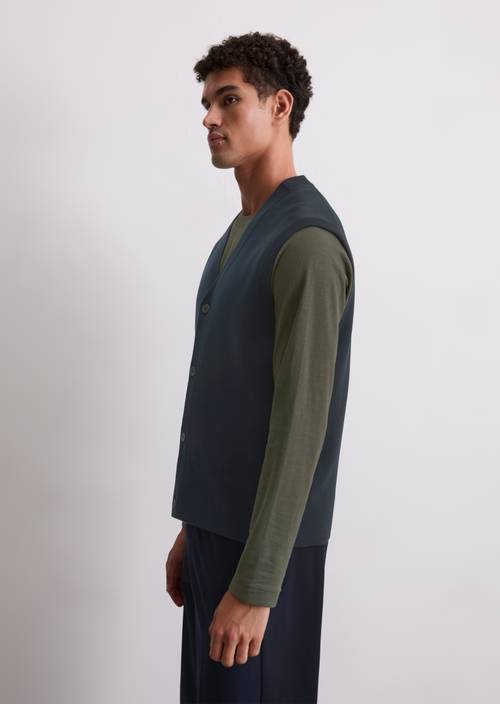 DfC knitted vest made from pure organic cotton