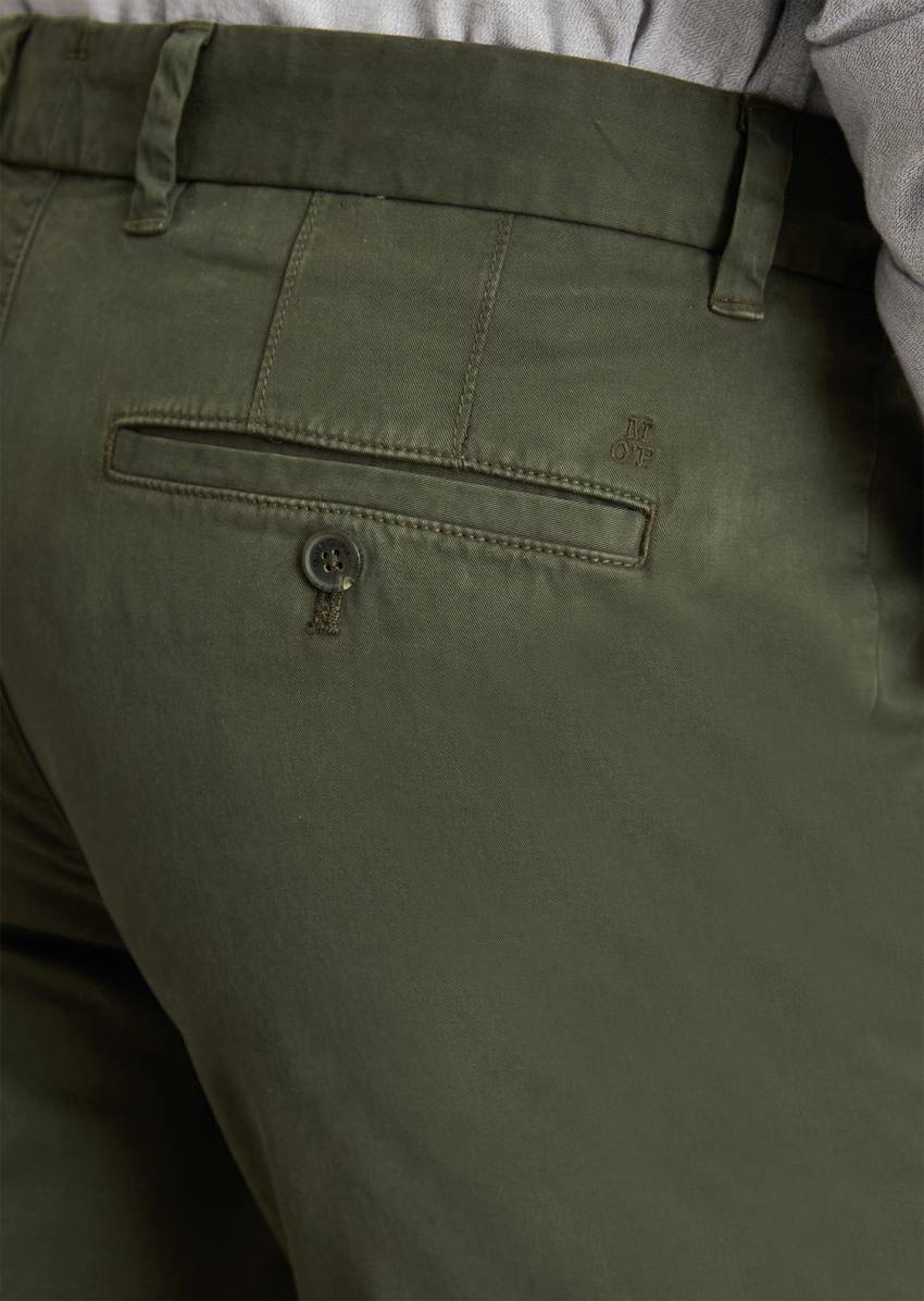 Chino model Osby tapered made from an organic cotton blend