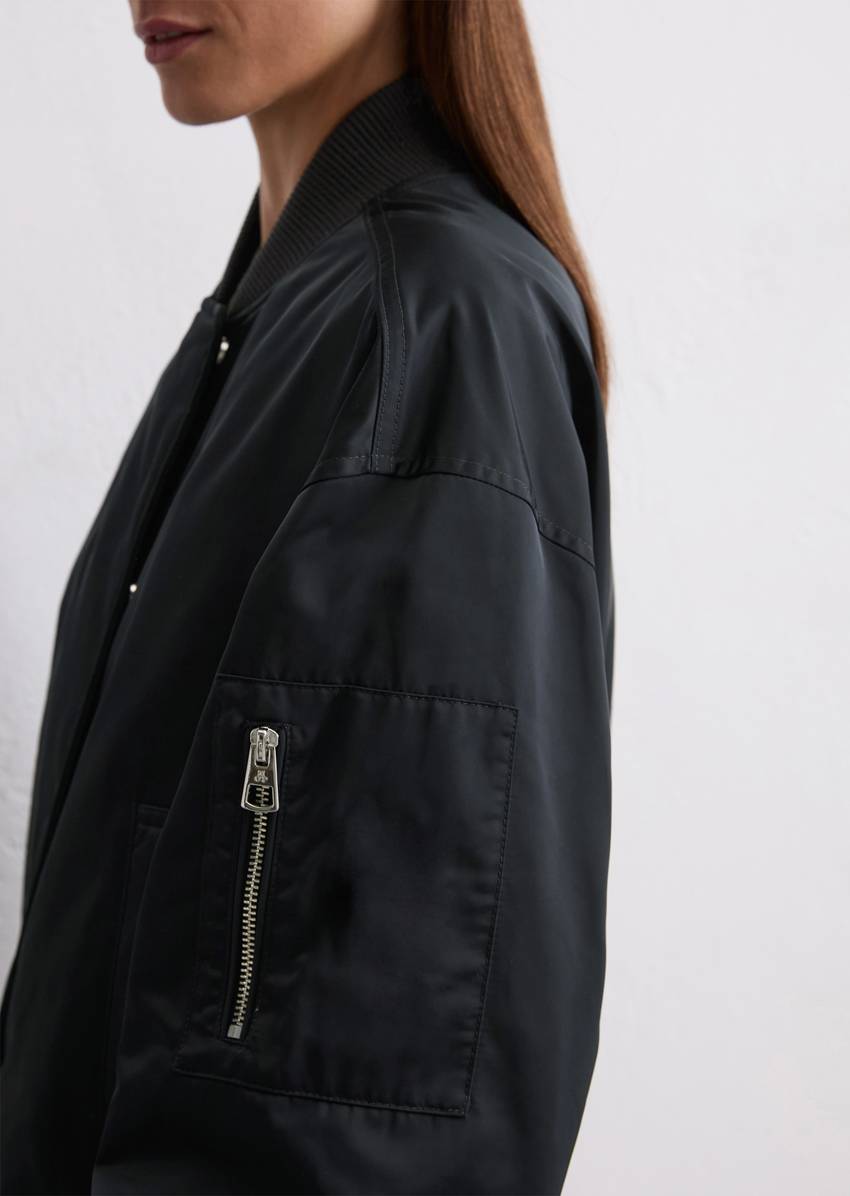 Blouson Travel Collection made from recycled polyester twill