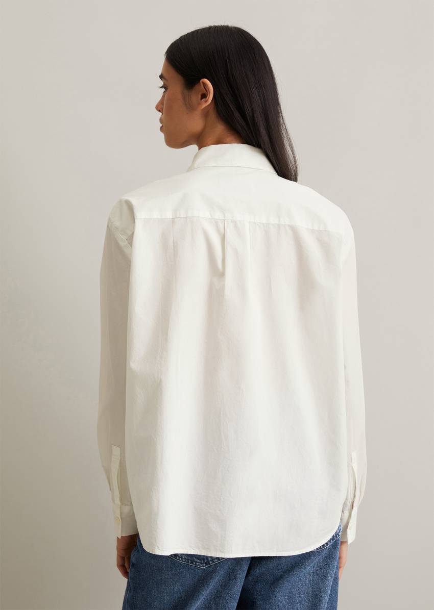 Loose-fitting blouse Made of pure organic cotton