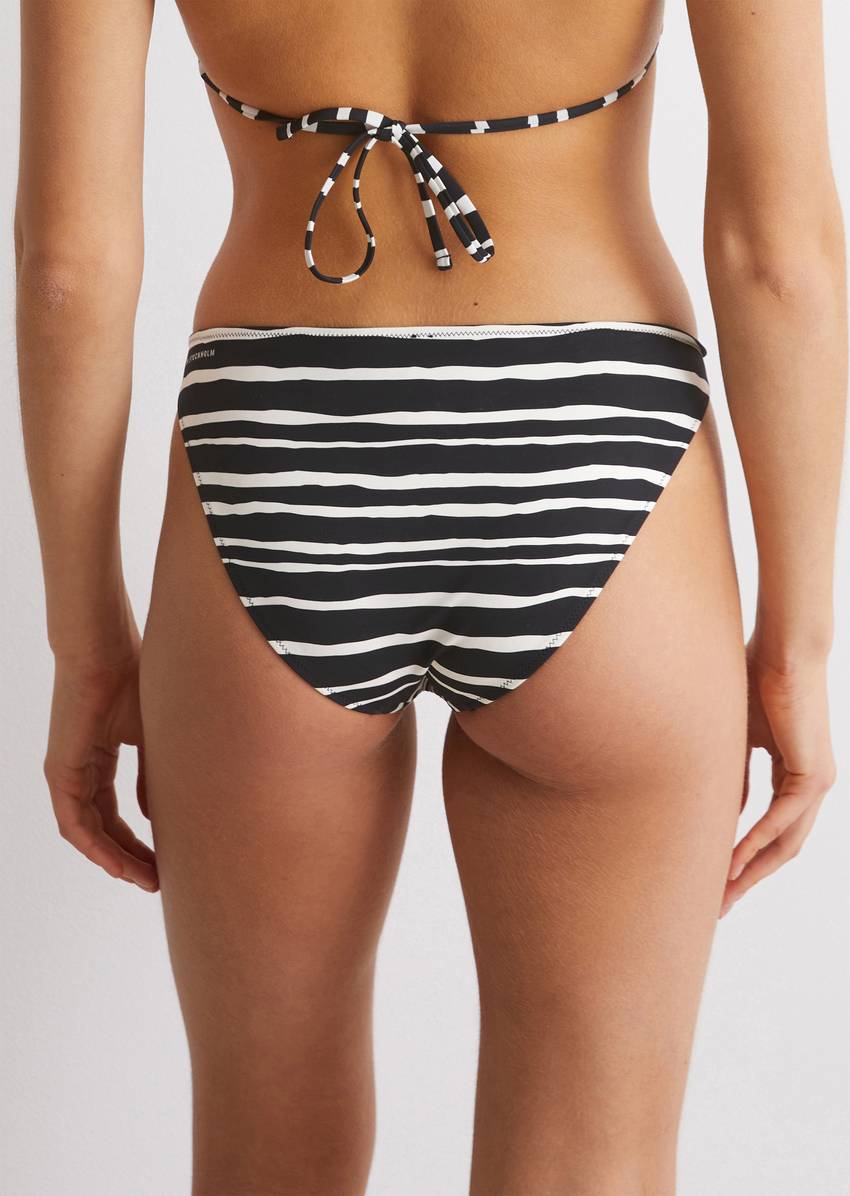 Bikini briefs in a striped design