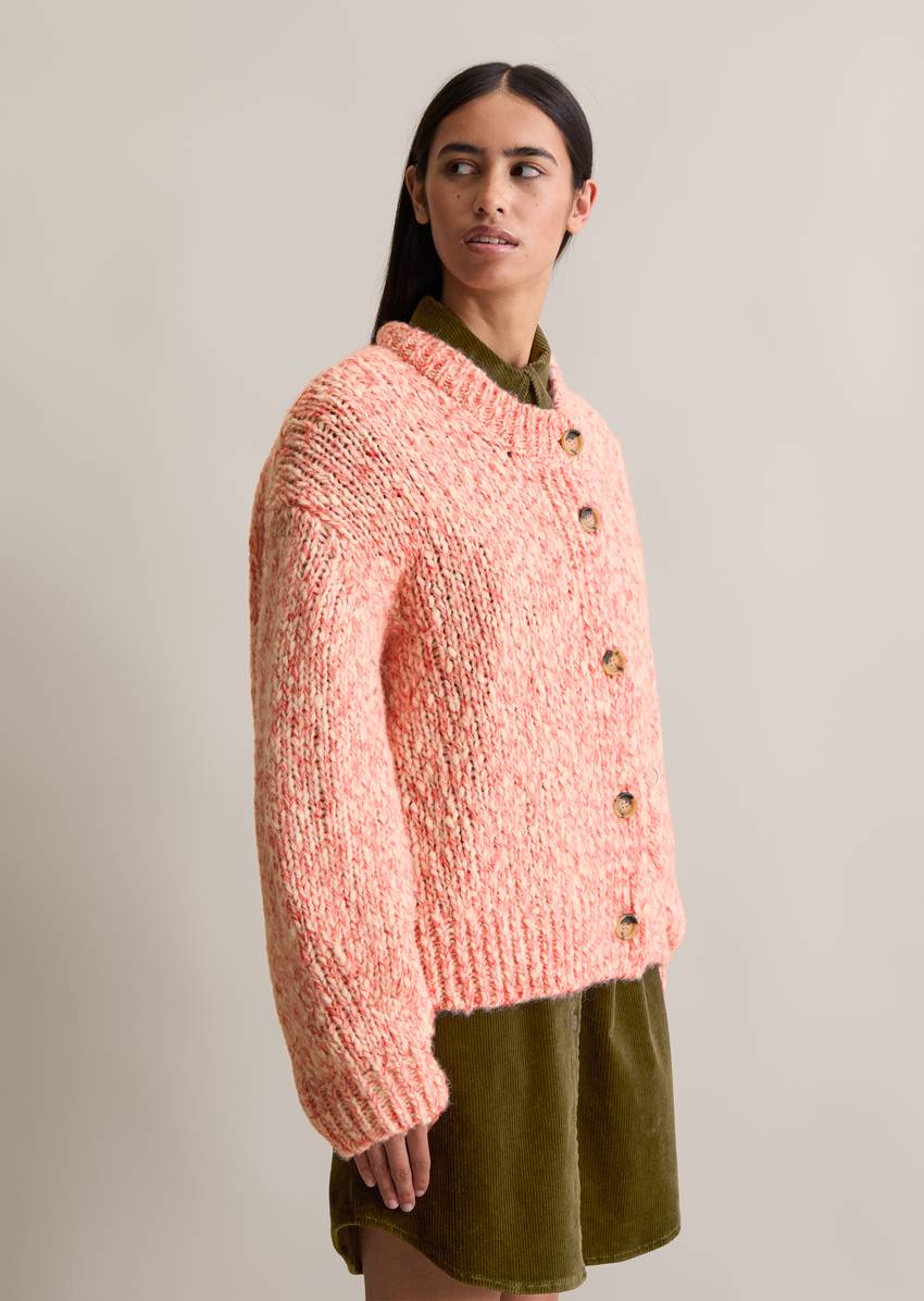 Relaxed chunky cardigan made from a virgin wool/alpaca wool mix