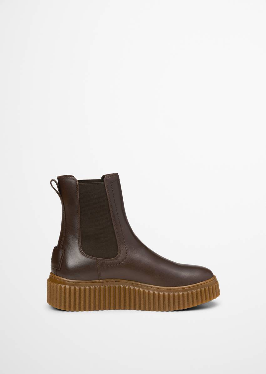 Short shaft boots model Bianca made from fine cowhide