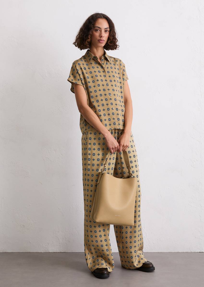 Hobo bag medium made from grained cowhide