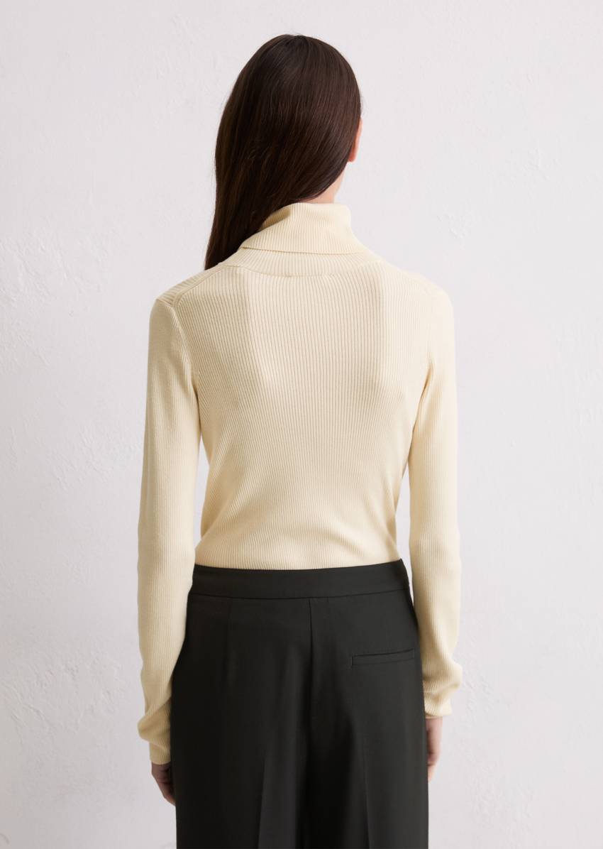 Turtleneck sweater slim made from organic cotton