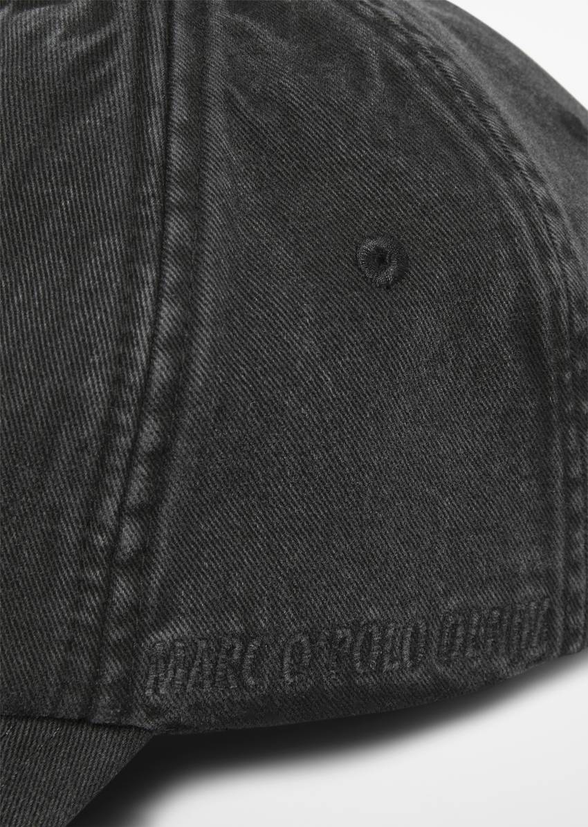 Cap made from organic cotton twill