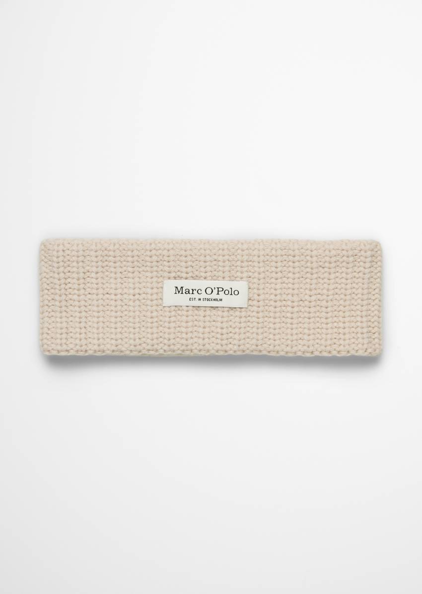 Headband made from a soft merino wool and cashmere blend