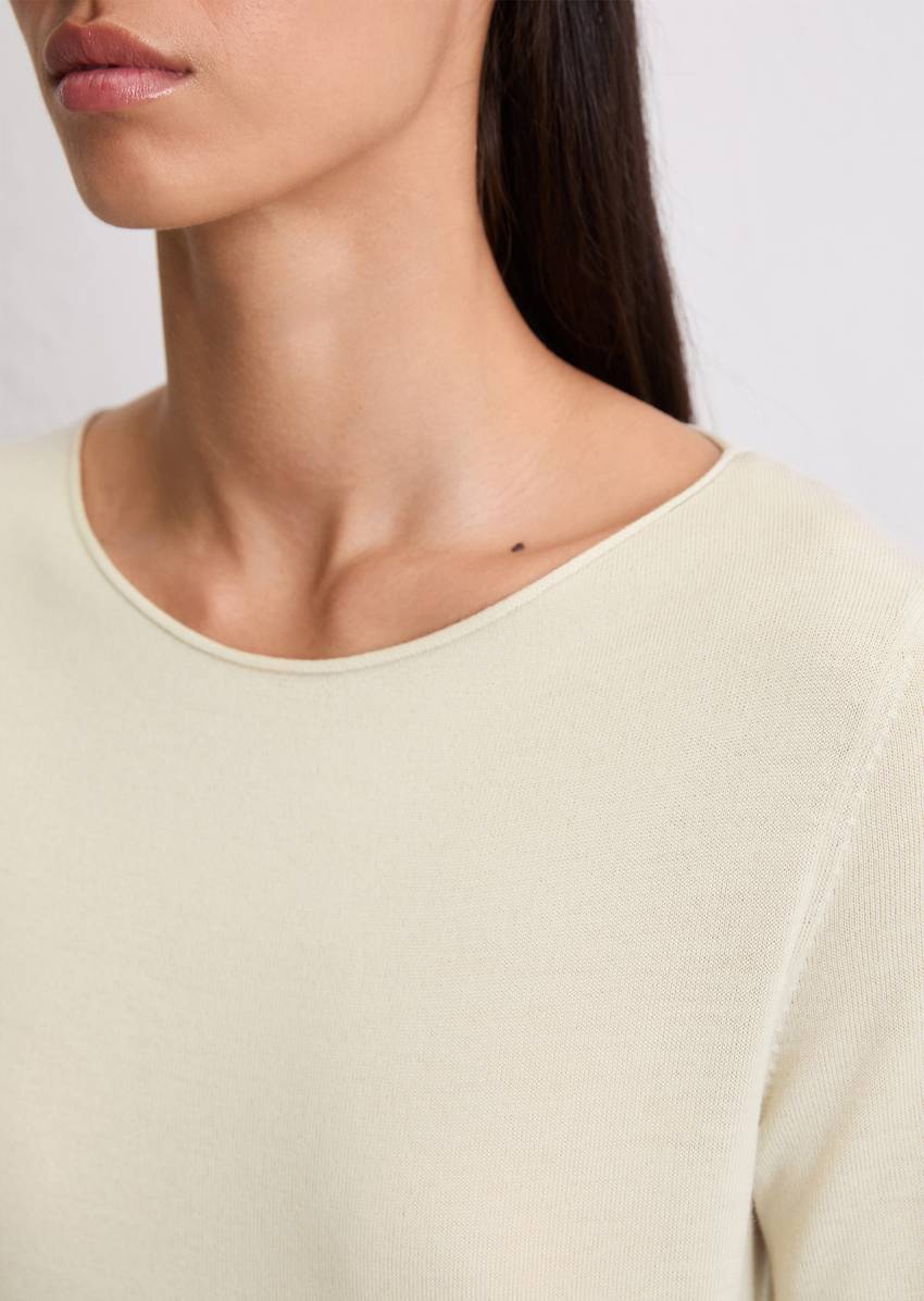 Knitted sweater slim made from soft merino wool