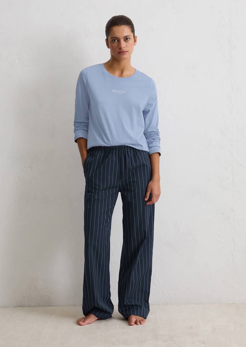 Lounge pants made from pure organic cotton