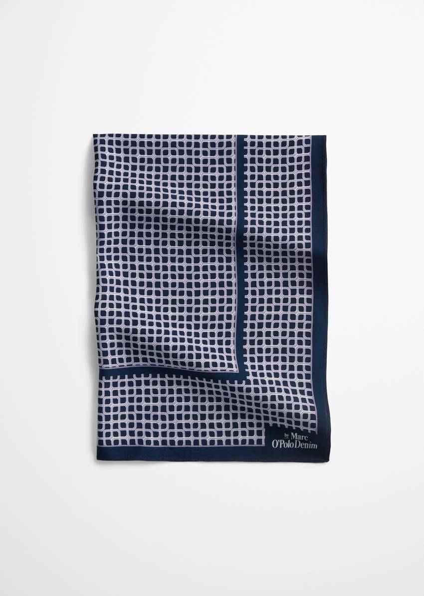 Shawl made from soft viscose