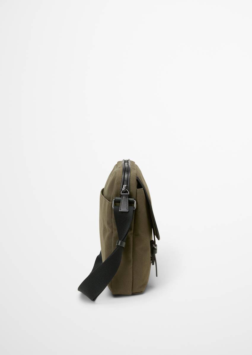 Crossbody bag large made from recycled polyester