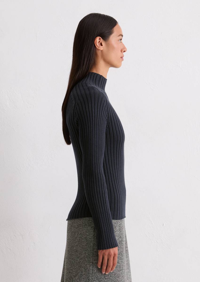 Turtleneck sweater slim made from heavy weight cotton