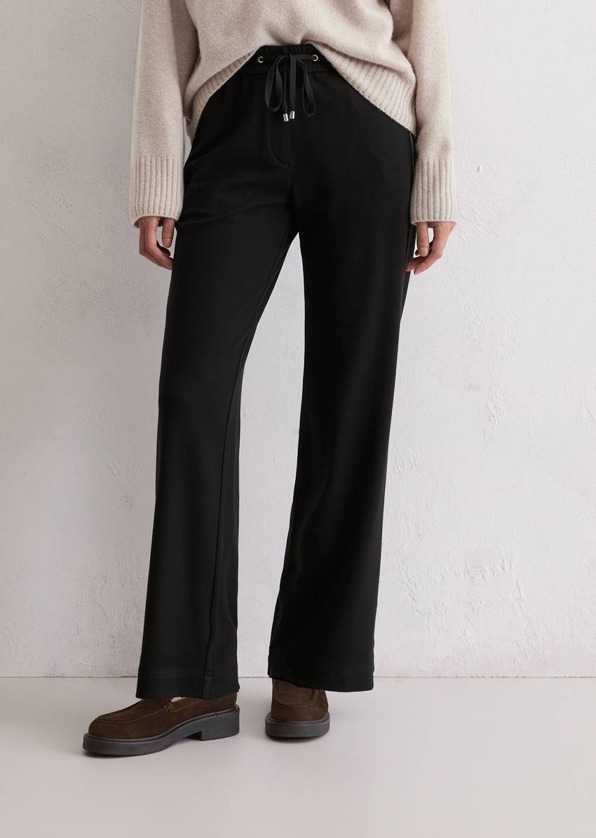 Twill jersey trousers wide made from an elastic viscose blend