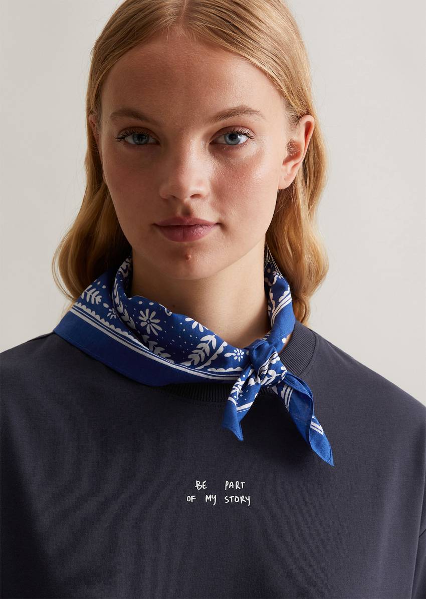 Basic relaxed T-shirt made from organic cotton