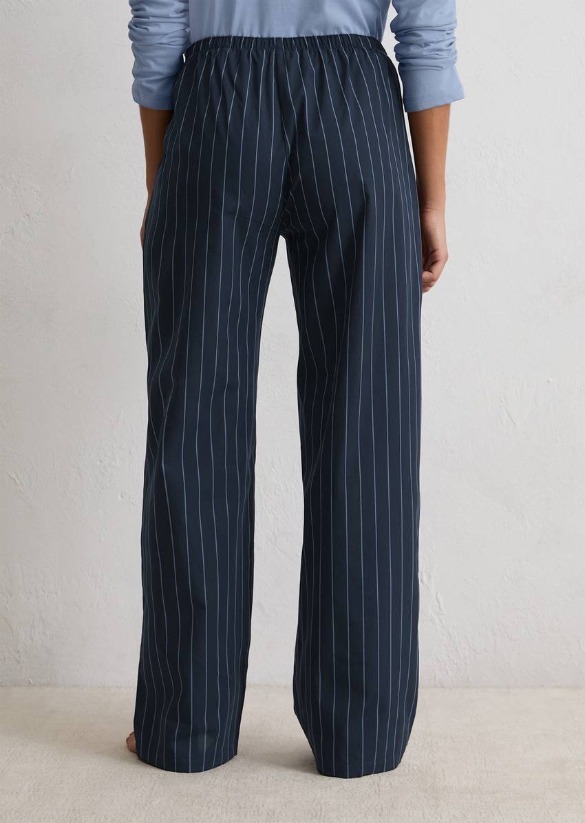 Lounge pants made from pure organic cotton