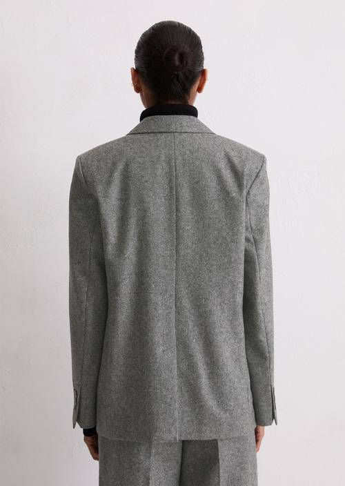 Relaxed tweed blazer made from a virgin wool mix