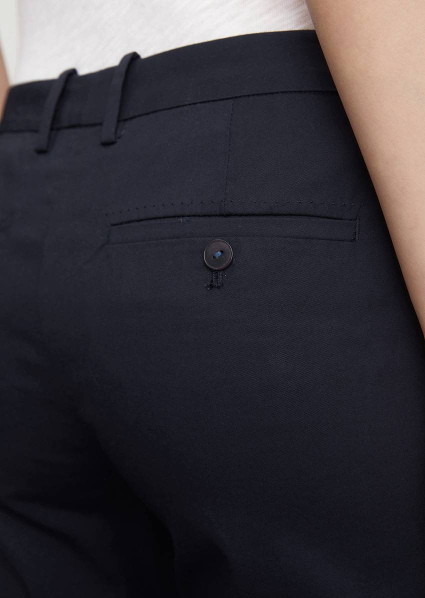 Pants model Torne Tailored made from elastic cotton twill