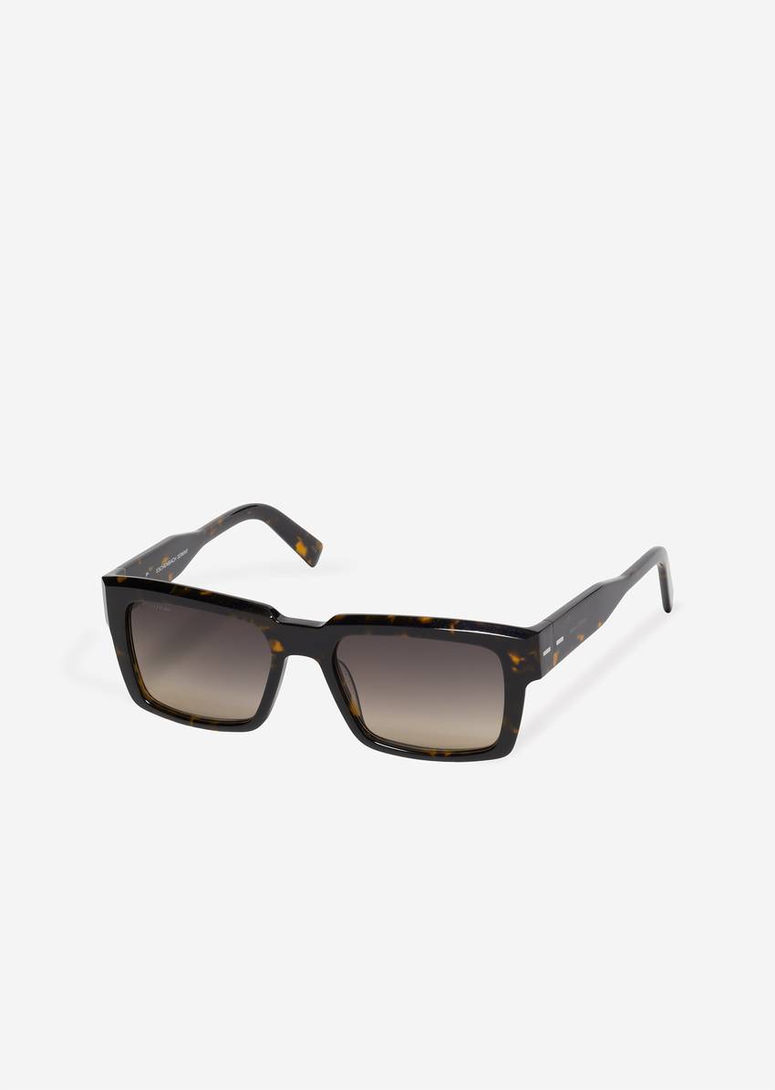 Unisex sunglasses made from lightweight organic acetate