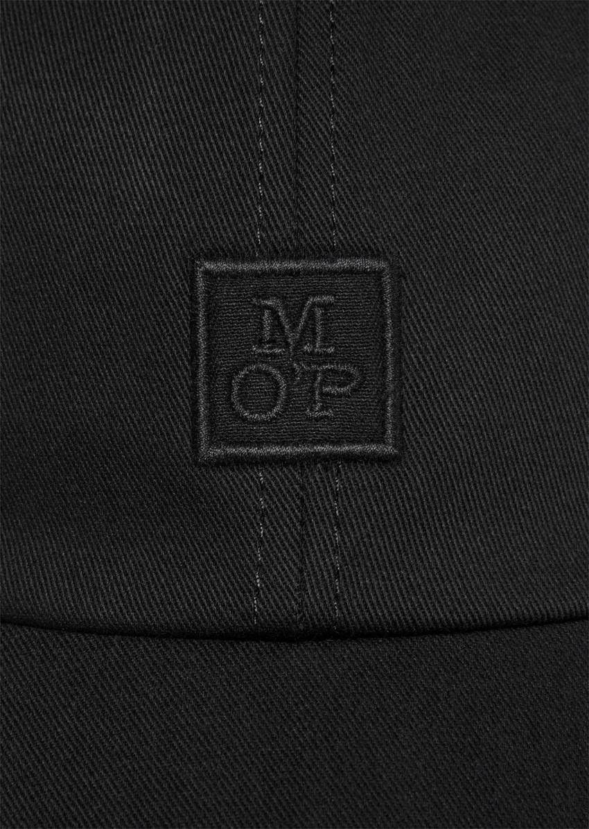 Cap made from high-quality organic twill