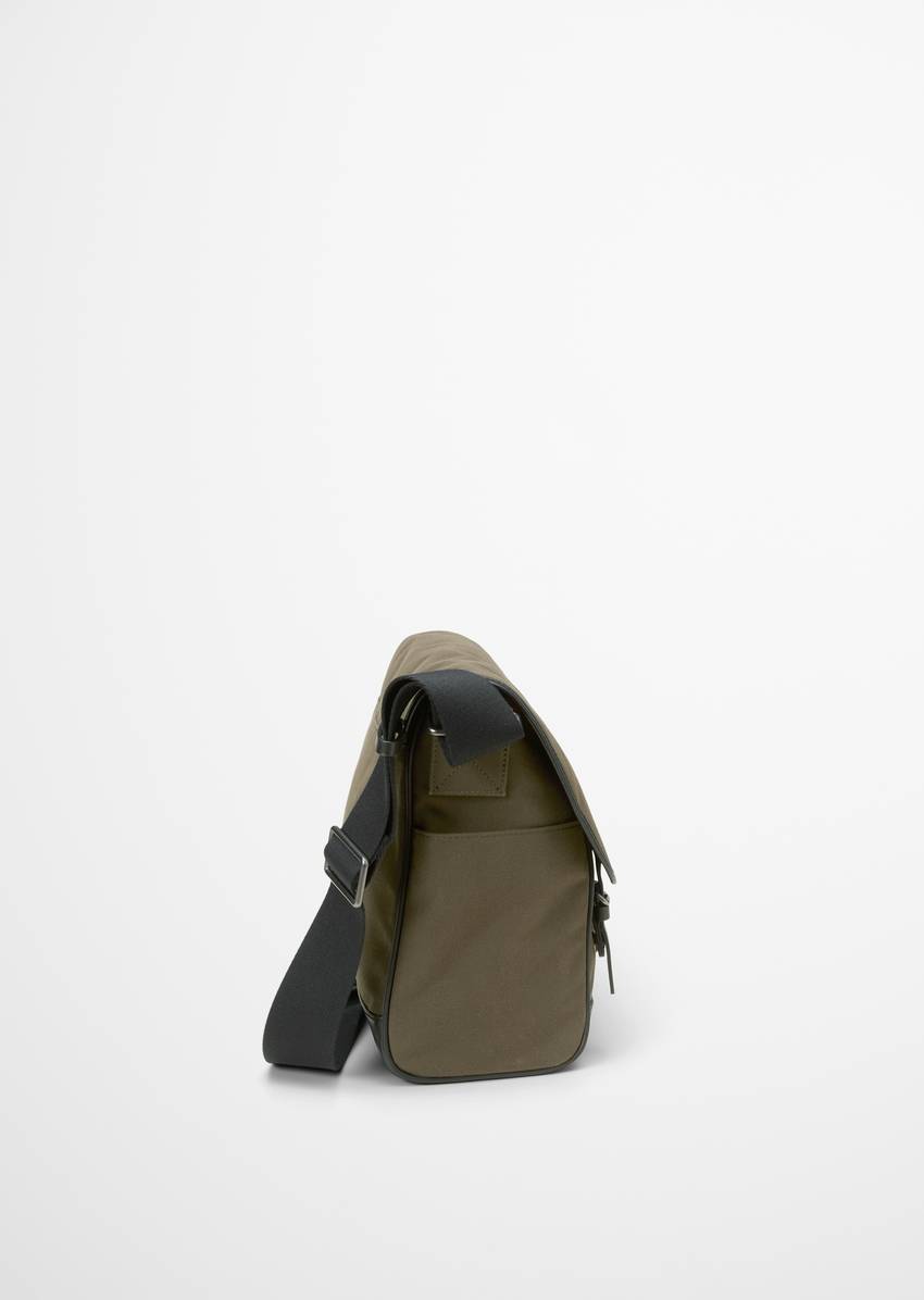 Business bag medium made from waxed organic canvas quality