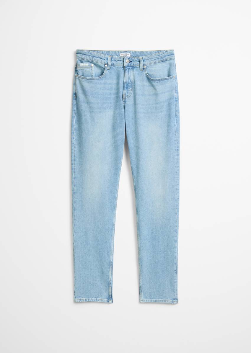 Jeans model Aric shaped made from an organic cotton blend