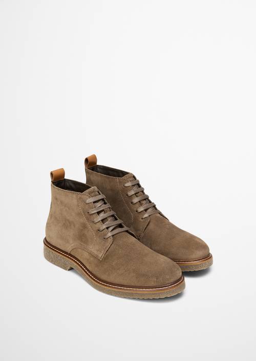 Desert Boot Model Linus made from soft suede cowhide