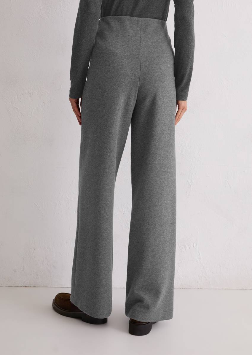 Relaxed jersey pants made from compact interlock jersey